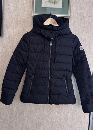 Стильний вінтажний пуховик з капюшоном moncler оригінальна модель з колекцій до 2013 року