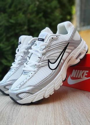 Мужские качественные и стильные кроссовки nike air max moto 2k белые с черным и серебром