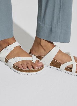 Белые кожаные шлёпанцы ✨ birkenstock ✨ шлепанцы mayari birko-flor сланцы шлепки шлепанцы сандалии