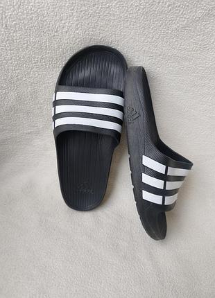 Оригинал! шлепанцы адидас adidas р. us  7  на  р. 39-40