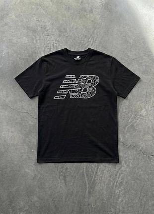 Футболка new balance logo line art