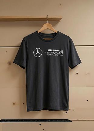 Оригинальная хлопковая футболка adidas mercedes - amg petronas formula one team dna graphic / jv5434