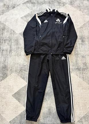 Костюм adidas в розмірі м