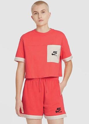 Помаранчева спортивна укорочена футболка  nike  розмір m- l