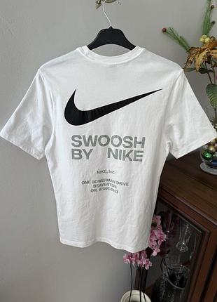 Футболка nike athletics regular big swoosh logo t-shirt