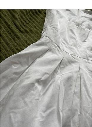 Біле плаття тримає форму плотне 2