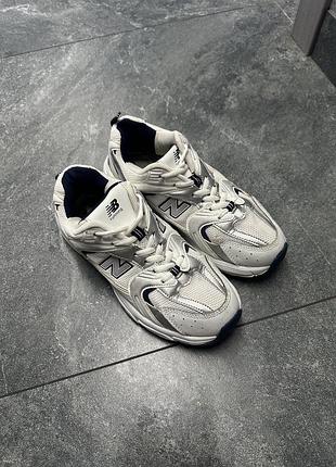 Жіночі шкіряні кросівки new balance