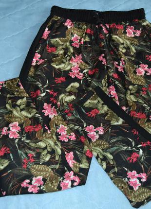 Яркие брюки с лампасами,райские цветы, принт тропик, бренд mohito4 фото