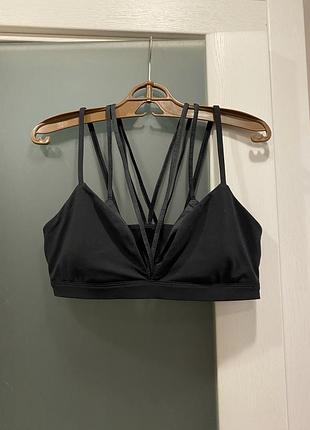 Спортивный топ fabletics