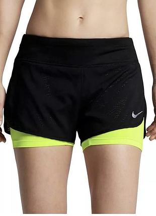 Жіночі шорти для бігу nike