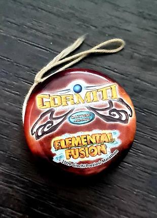 Колекційний йо-йо з бляхи, випущений компанією giochi preziosi у 2009 році