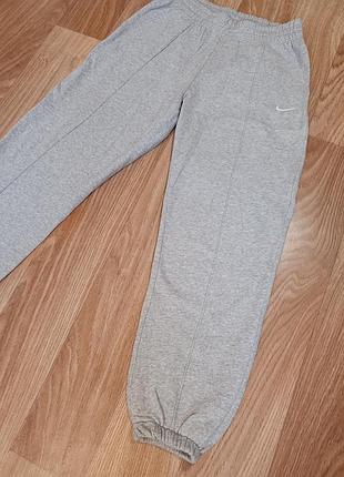 Спортивные штаны широкие с полосками nike baggy