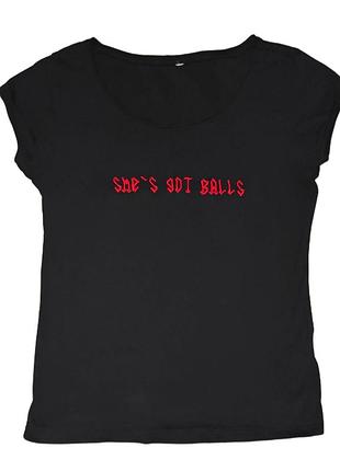 Чорна футболка з вишивкою натяк на ac/dc she’s got balls принт готичний напис червоні літери рок мерч жіноча облягаюча бавовняна футболка xs s m