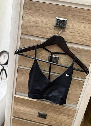 Топ  від бренду nike