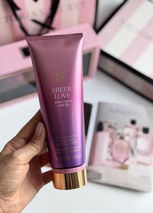 Лосьйон для тіла sheer love victoria’s secret