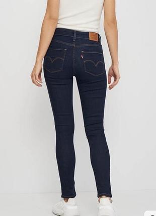 Базові темно-сині джинси levi's 721 high rise skinny