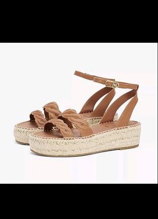 Босоножки женские Tommy hilfiger,розмио 39,америка 8.5