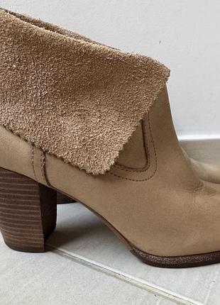 Продам шкіряні черевики ugg