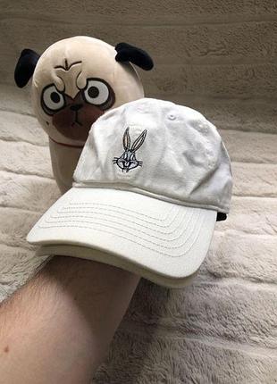 Warner bros vintage cap one size женская кепка унисекс белая зайка