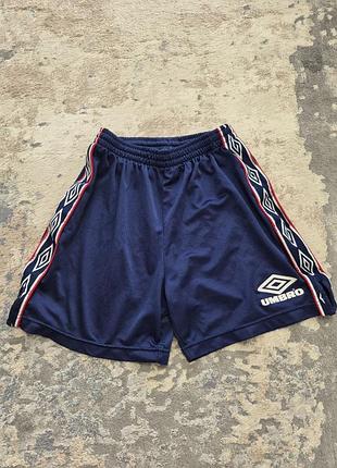 Шорты футбольные спортивные umbro