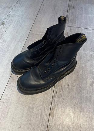 Женские ботинки dr martens