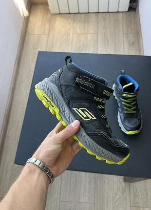 Кросівки sketchers