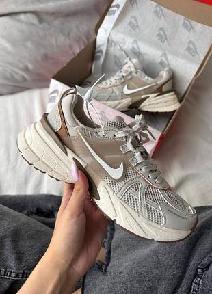 Nike runtekk v2k beige/найк рантек в2к бежевые 36 37 38 39 40