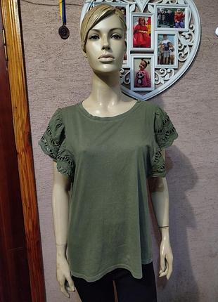 Футболка цвета хаки с ажурными рукавами l-xl 8111 д