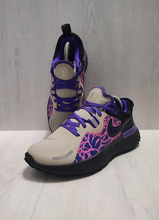 Кроссовки nike react 35,5- стелька 21,5 см -22 см с загибом