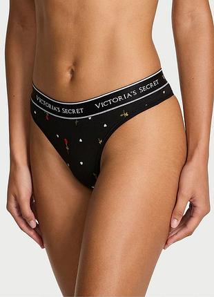 Бавовняні трусики стрінги з низькою посадкою victoria's secret ditsy rose thong logo knickers s чорний