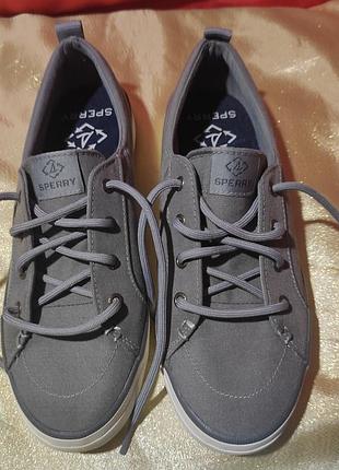 Стильні жіночі кеди sperry