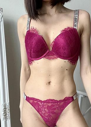 Комплект женского белья victoria's secret со стазами размер 80 c вишневый