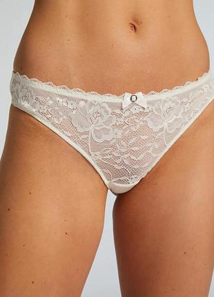 Трусики hunkemoller maya string xl молочний/off white