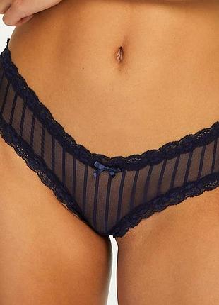 Трусики hunkemoller v-shape brasilian stripe xl синий/peacoat xl