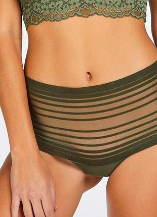 Трусики hunkemoller invisible hw string strip s хаки/four leaf clover