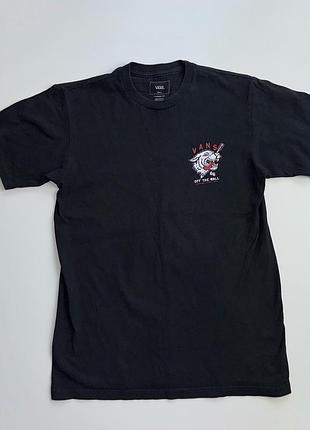 Футболка vans