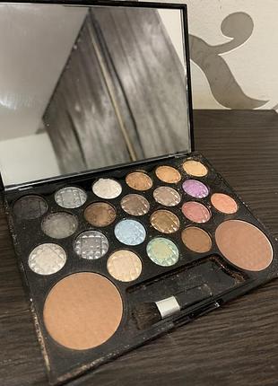 Палетка теней и румян chanel 03 тон
