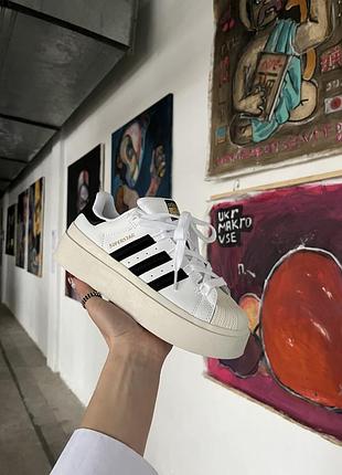 Жіночі білі кросівки adidas superstar bonega black white х адідас суперстар 39