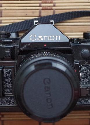 Фотоапарат canon a-1 + canon fd 50 mm 1.8 з кришкою і ремінцем