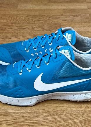 Кросівки nike оригінал 44,5 розміру в стані нових