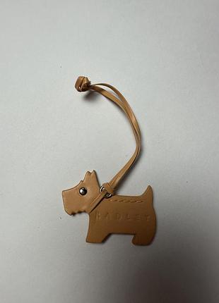 Фірмовий брелок для сумки radley