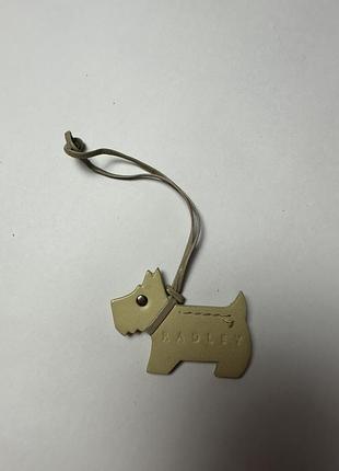 Фірмовий брелок для сумки radley