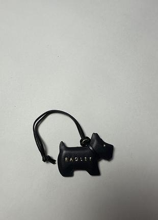 Фірмовий брелок для сумки radley
