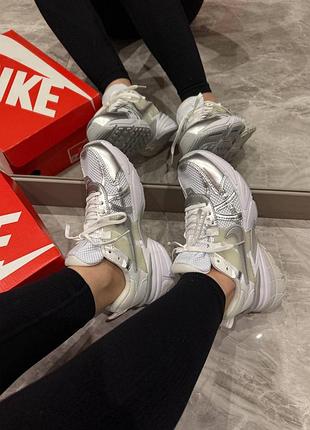Nike v2k run metallic silver&white