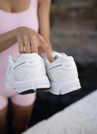 Nike air zoom vomero 5 white