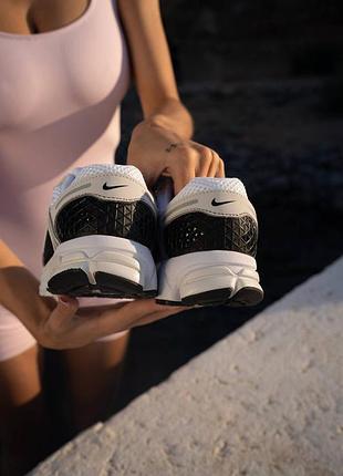 Nike air zoom vomero 5 white black