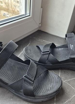 Босоніжки skechers