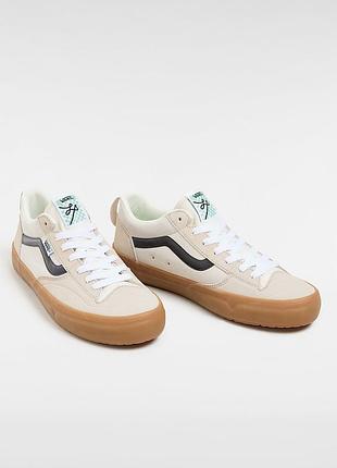 Кеди vans lizzie low