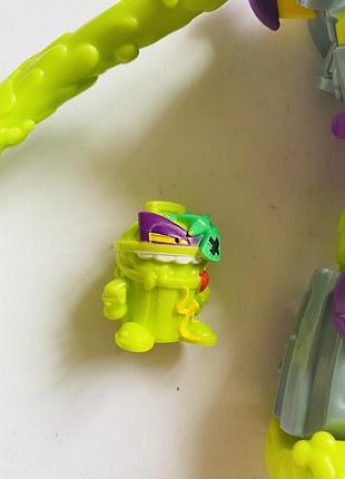 Superthings superbot trasher 4