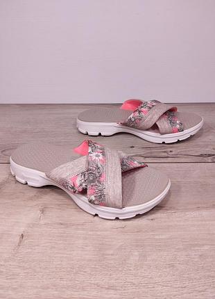 Шлепкі skechers 39р